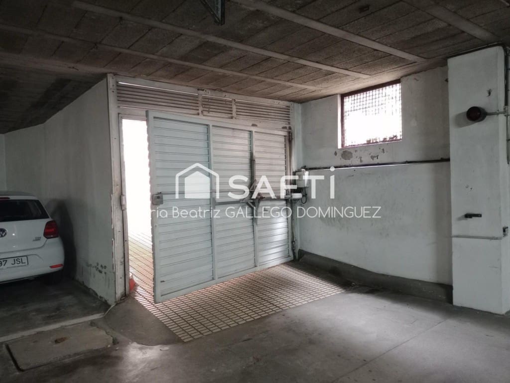 3 sovrum Lägenhet till salu i Cangas med garage - 215 000 € (Ref: 9472799)