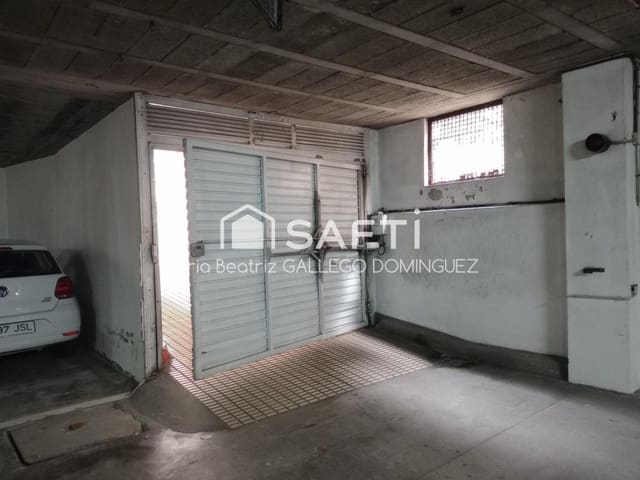 3 makuuhuone Huoneisto myytävänä paikassa Cangas mukana 
autotalli - 215 000 € (Ref: 9472799)