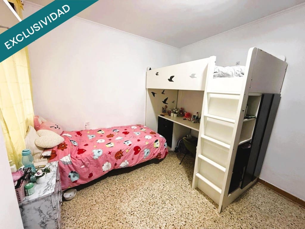 3 sovrum Lägenhet till salu i Pineda de Mar - 178 000 € (Ref: 9472801)