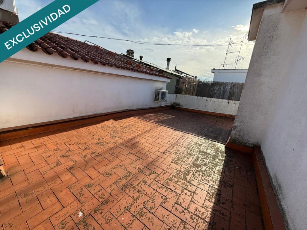 3 sovrum Lägenhet till salu i Pineda de Mar - 178 000 € (Ref: 9472801)