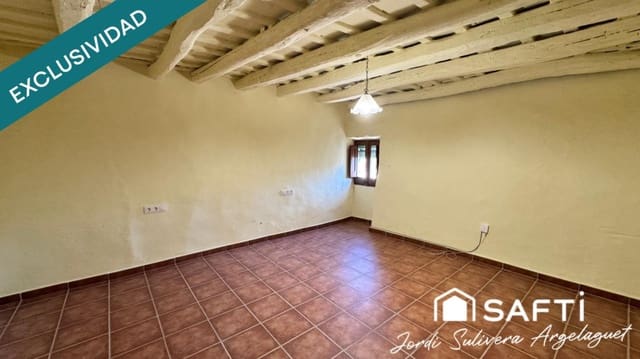 Finca/Casa Rural de 7 habitaciones en Celrà en venta - 330.000 € (Ref: 9472802)