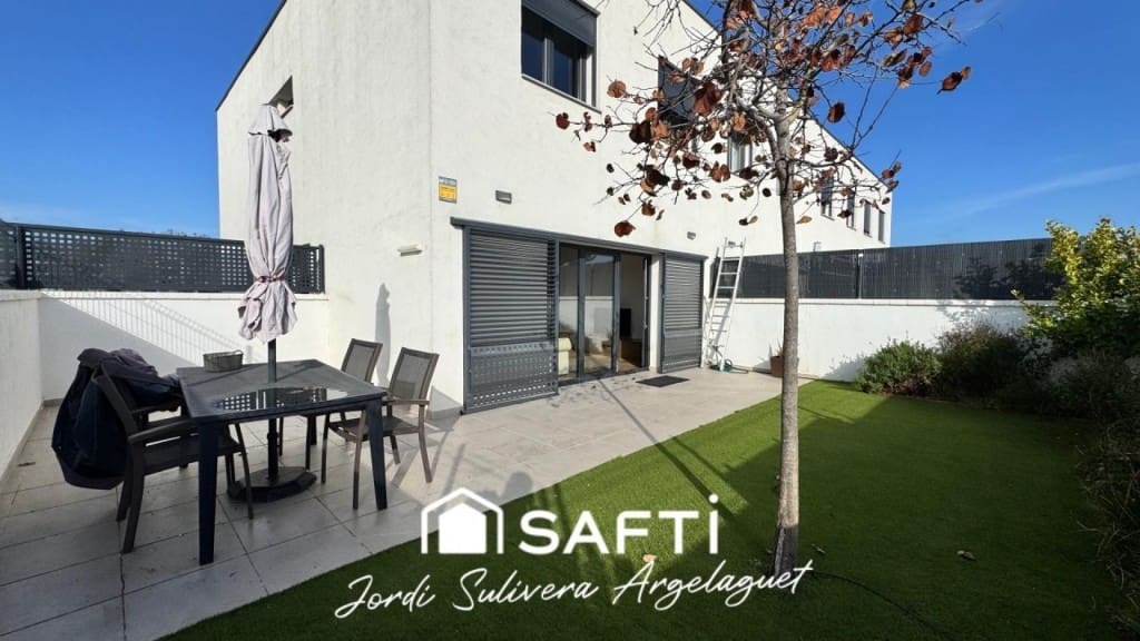 4 soverom Rekkehus til salgs i Santa Coloma de Farners - € 410 000 (Ref: 9472803)