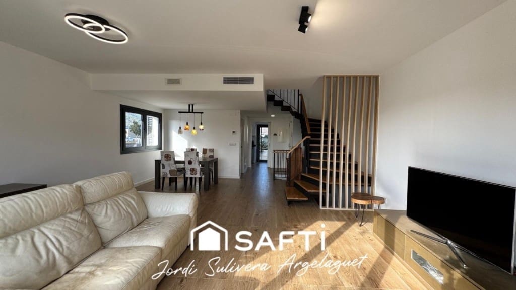 4 soverom Rekkehus til salgs i Santa Coloma de Farners - € 410 000 (Ref: 9472803)