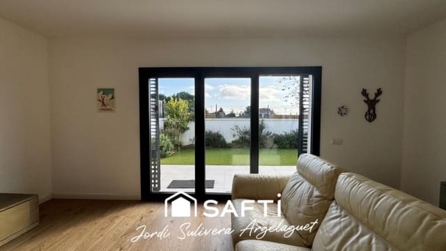 4 bedroom Terraced Villa for sale in Santa Coloma de Farners - € 410,000 (Ref: 9472803)