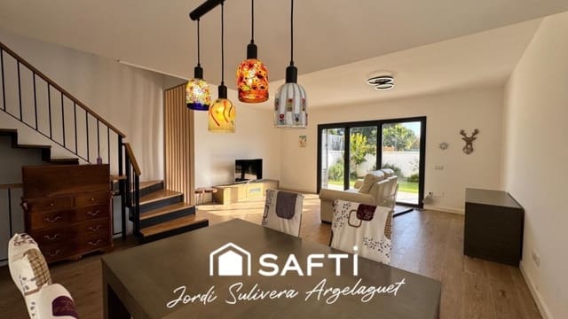 4 soverom Rekkehus til salgs i Santa Coloma de Farners - € 395 000 (Ref: 9472803)