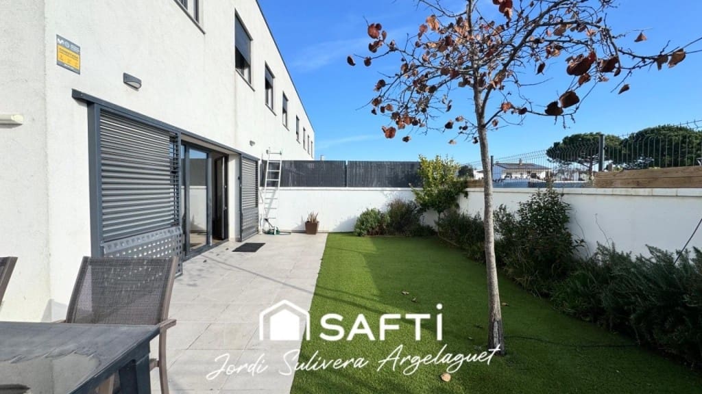 4 soverom Rekkehus til salgs i Santa Coloma de Farners - € 410 000 (Ref: 9472803)