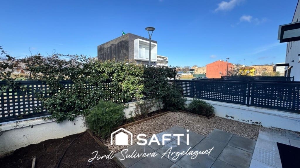 4 soverom Rekkehus til salgs i Santa Coloma de Farners - € 410 000 (Ref: 9472803)