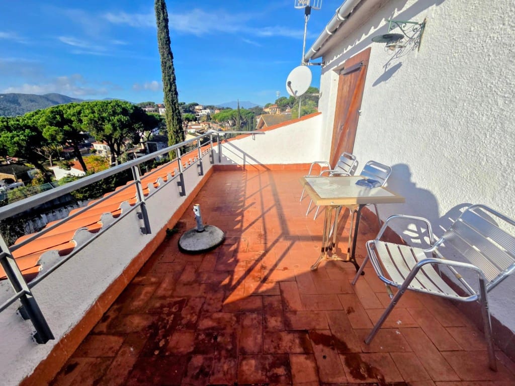 3 quarto Moradia para venda em Palafolls com piscina garagem - 450 000 € (Ref: 9472805)