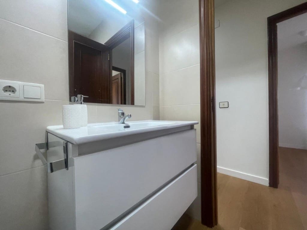 2 sovrum Lägenhet till salu i Poio med garage - 157 000 € (Ref: 9472806)