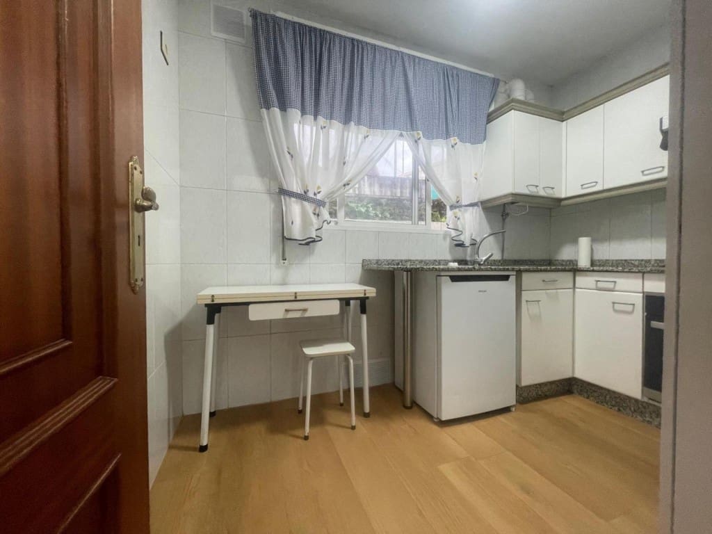 2 sovrum Lägenhet till salu i Poio med garage - 157 000 € (Ref: 9472806)