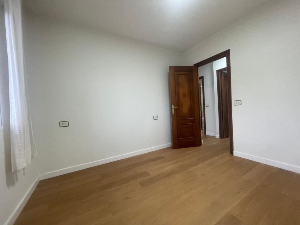 2 sovrum Lägenhet till salu i Poio med garage - 157 000 € (Ref: 9472806)