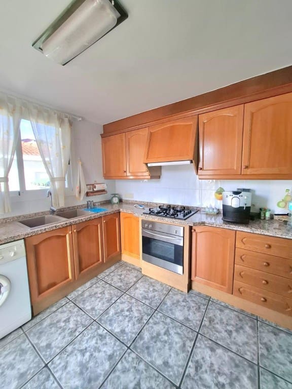 4 quarto Moradia para venda em Oropesa  - 520 000 € (Ref: 9472810)