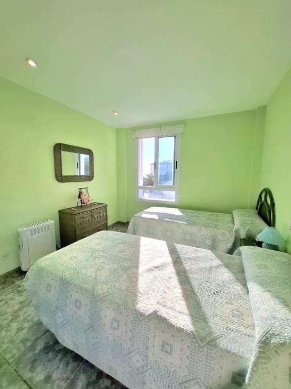 4 quarto Moradia para venda em Oropesa  - 520 000 € (Ref: 9472810)