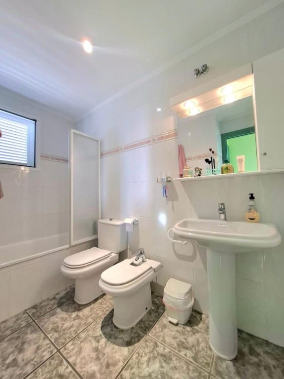 4 quarto Moradia para venda em Oropesa  - 520 000 € (Ref: 9472810)