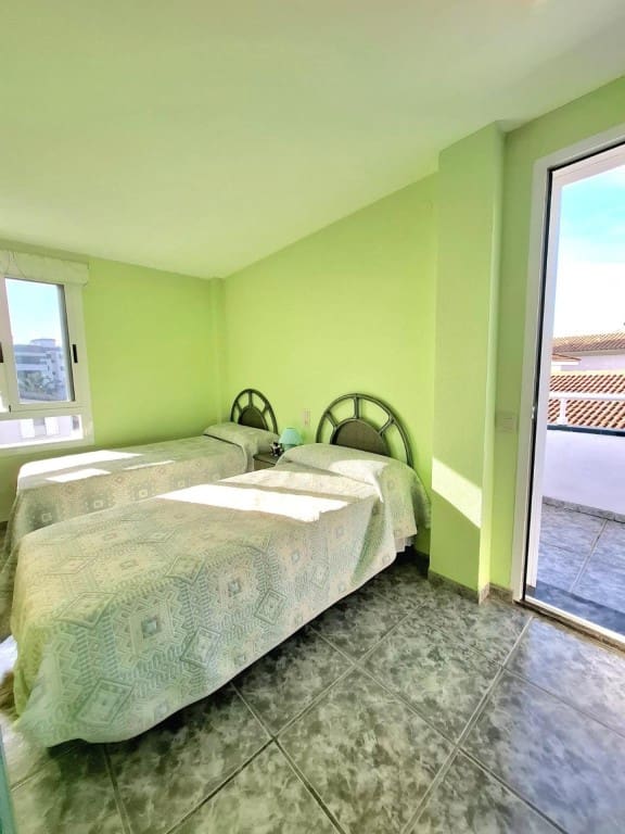 4 quarto Moradia para venda em Oropesa  - 520 000 € (Ref: 9472810)