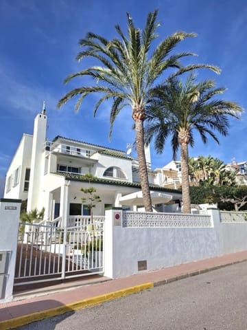 4 sovrum Villa till salu i Oropesa  - 520 000 € (Ref: 9472810)