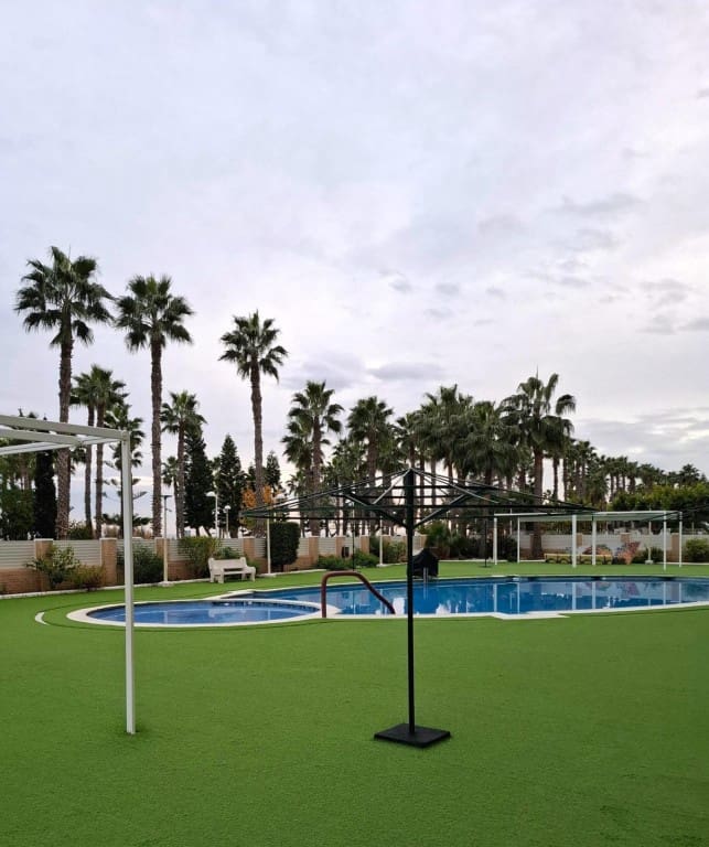 Apartamento de 2 habitaciones en Oropesa  en venta con piscina - 215.000 € (Ref: 9472811)