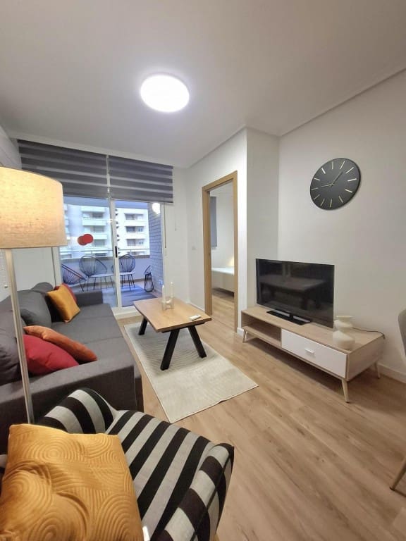 Apartamento de 2 habitaciones en Oropesa  en venta con piscina - 215.000 € (Ref: 9472811)
