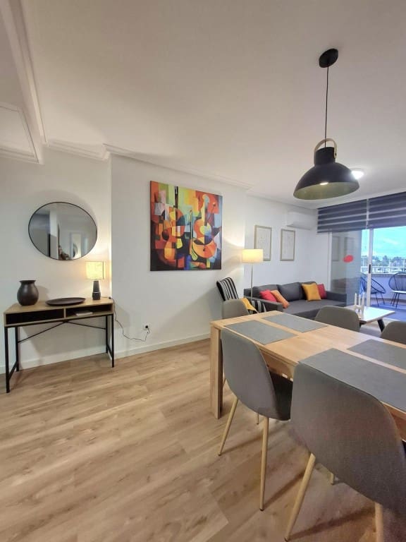 Apartamento de 2 habitaciones en Oropesa  en venta con piscina - 215.000 € (Ref: 9472811)