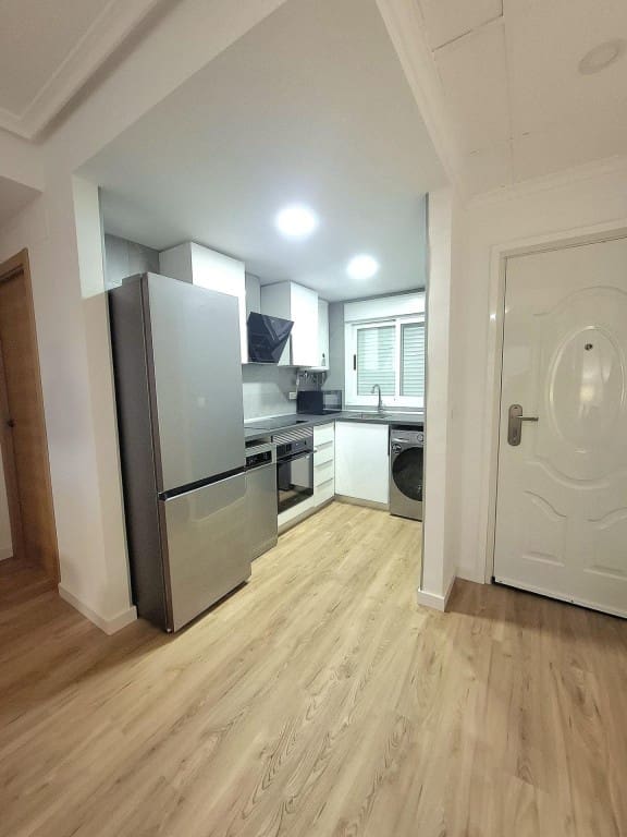 Apartamento de 2 habitaciones en Oropesa  en venta con piscina - 215.000 € (Ref: 9472811)