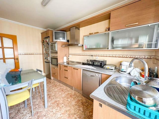 4 makuuhuone Huvila myytävänä paikassa Molina de Segura mukana 
autotalli - 240 000 € (Ref: 9474050)