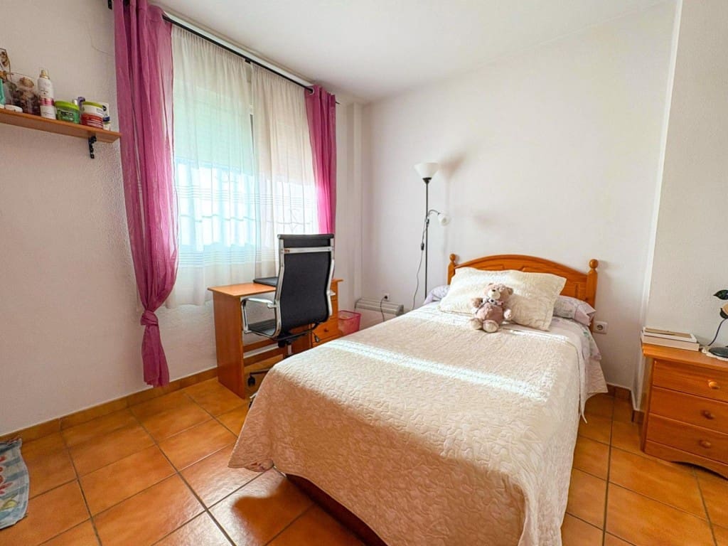 4 sypialnia Dom szeregowy na sprzedaż w Molina de Segura z garażem - 249 000 € (Ref: 9474051)