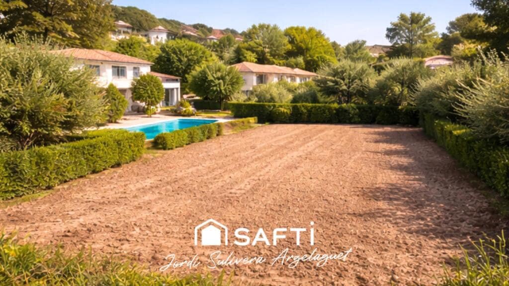 Terrain à Bâtir à vendre à Porqueres - 130 000 € (Ref: 9474053)