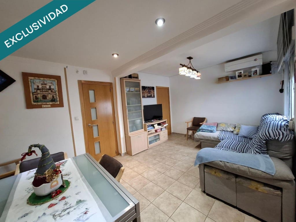 Apartamento de 3 habitaciones en Agullent en venta - 105.000 € (Ref: 9474746)