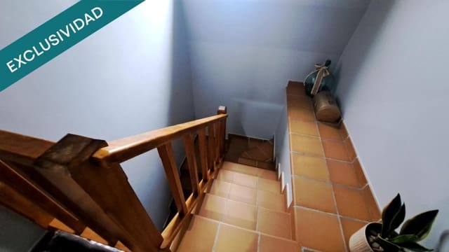 6 slaapkamer Villa te koop in Carracedelo - € 285.000 (Ref: 9474749)