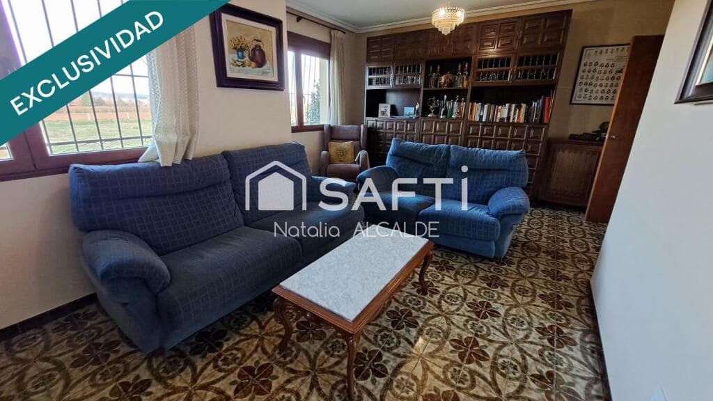 6 sovrum Villa till salu i Carracedelo - 285 000 € (Ref: 9474749)