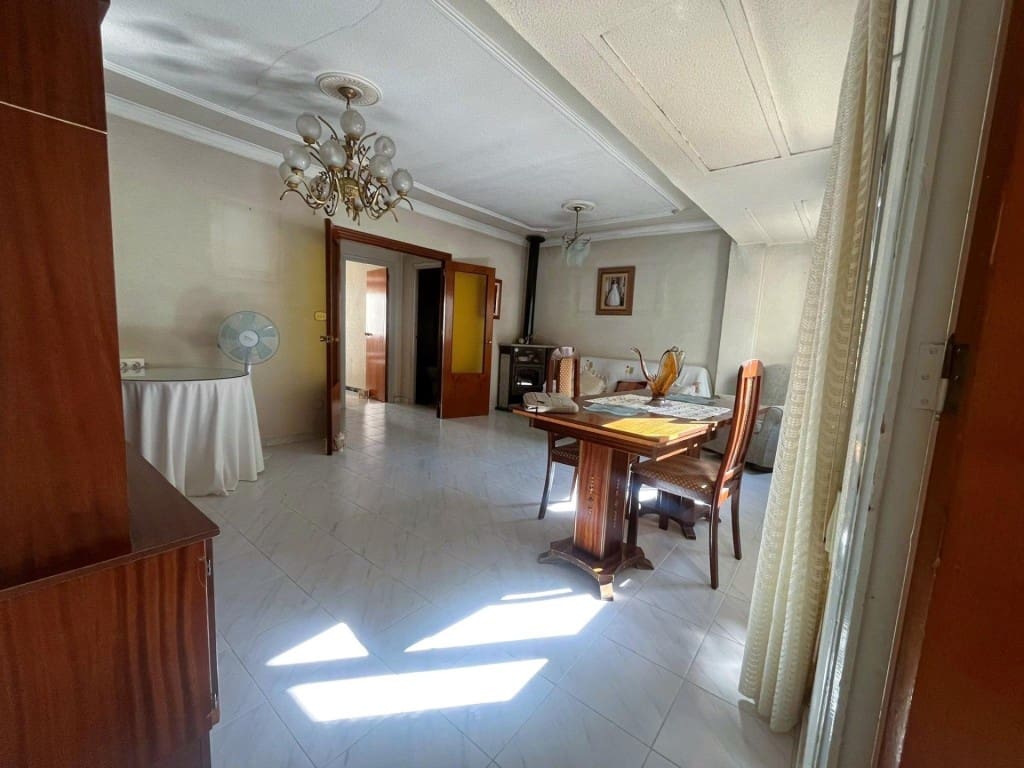 2 bedroom Villa for sale in Almoradi with garage - € 155,000 (Ref: 9475404)