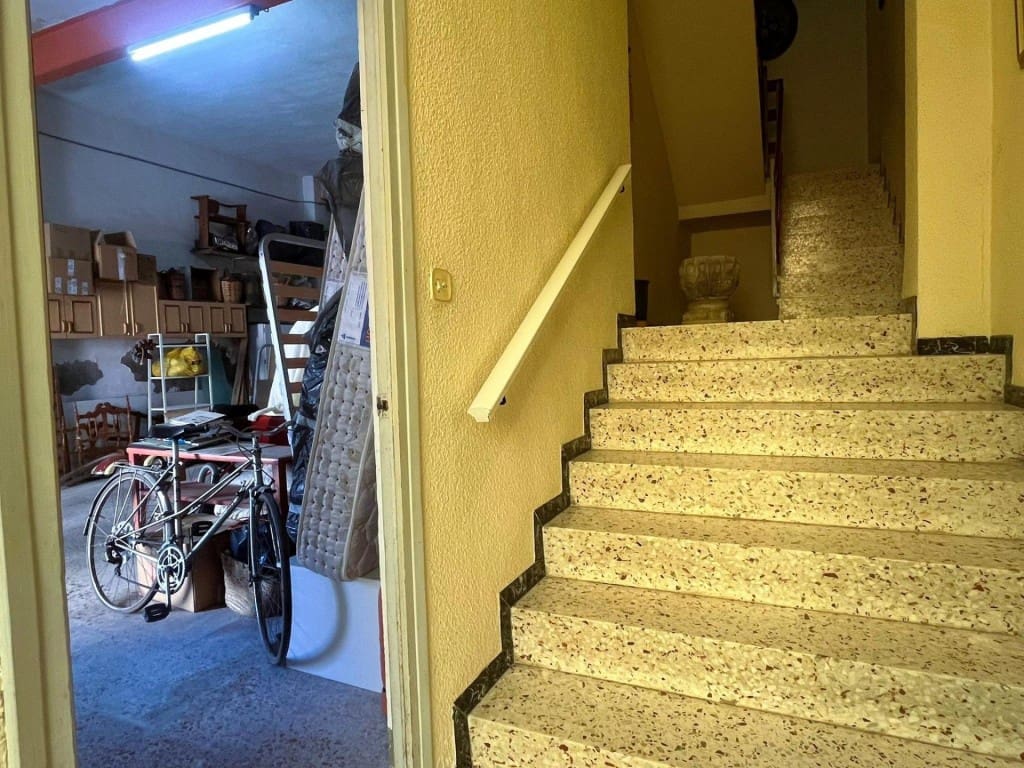 2 bedroom Villa for sale in Almoradi with garage - € 155,000 (Ref: 9475404)