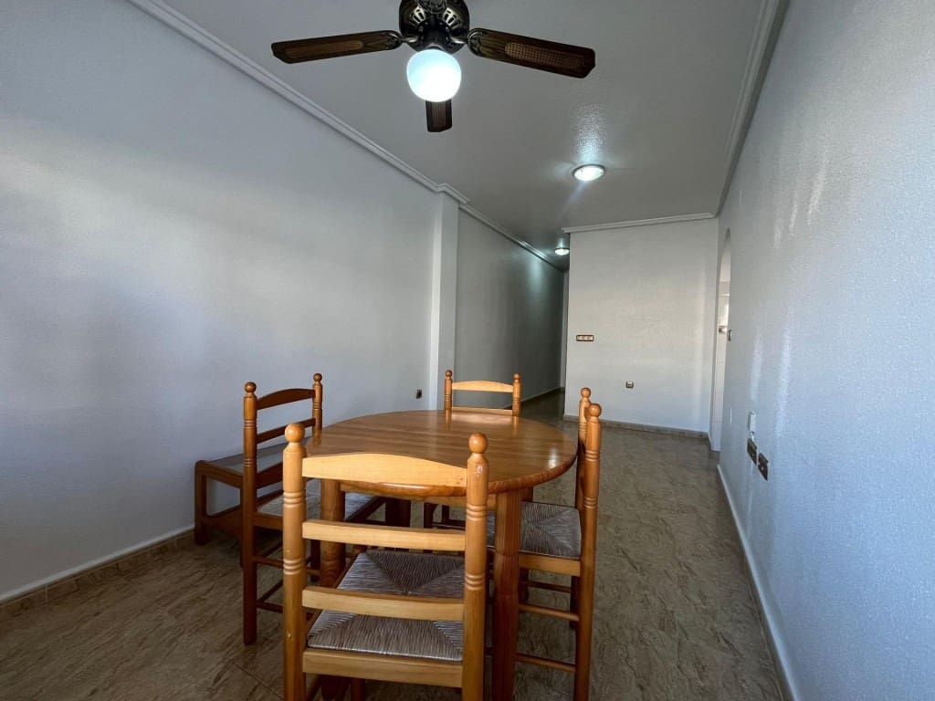 2 bedroom Apartment for sale in Los Montesinos with pool - € 112,000 (Ref: 9475405)