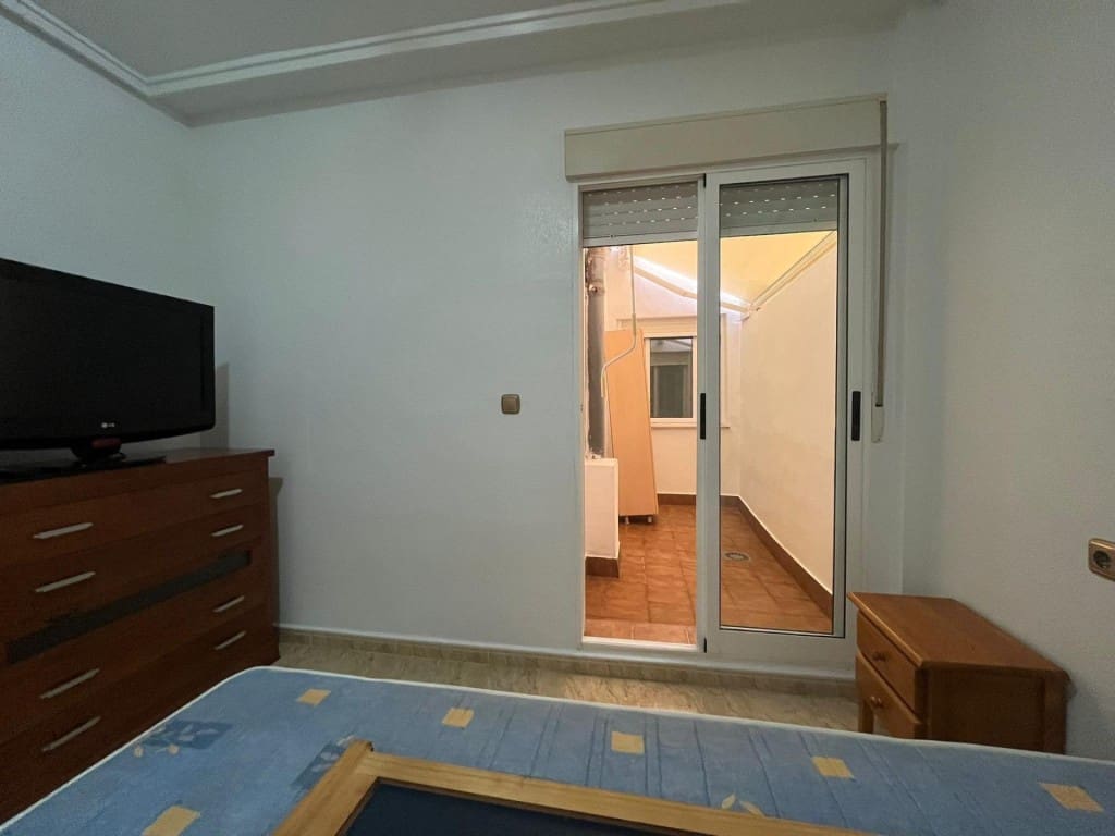 2 bedroom Apartment for sale in Los Montesinos with pool - € 112,000 (Ref: 9475405)