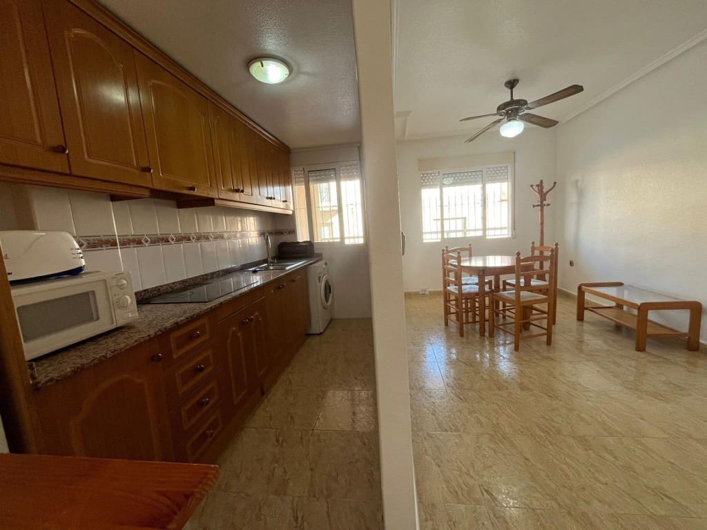 2 bedroom Apartment for sale in Los Montesinos with pool - € 112,000 (Ref: 9475405)