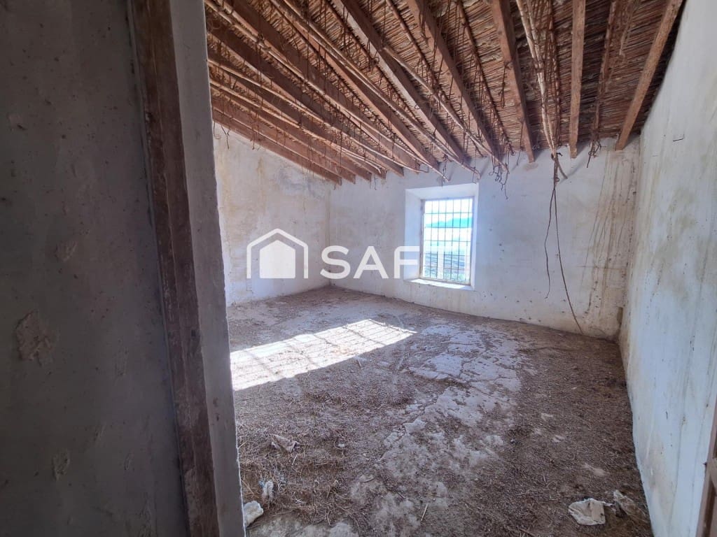 5 makuuhuone Maalaistalo myytävänä paikassa Turre - 53 000 € (Ref: 9476004)