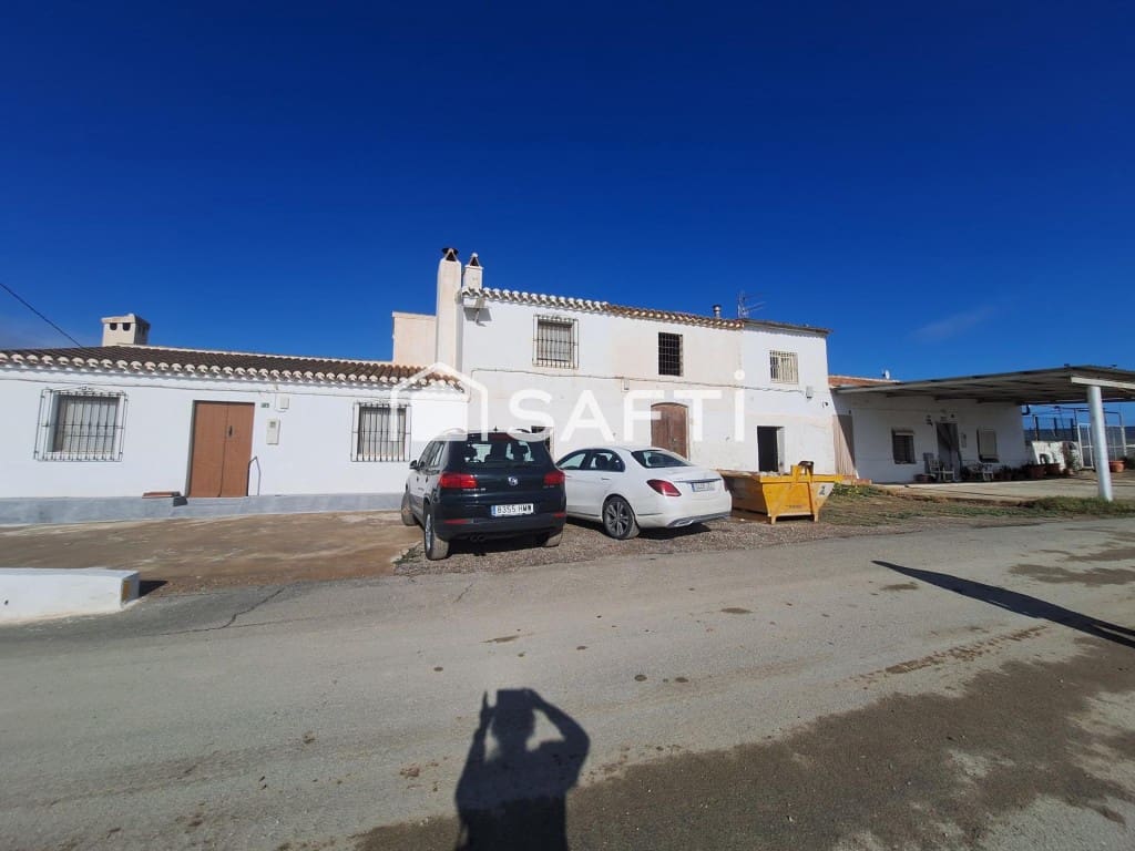 5 makuuhuone Maalaistalo myytävänä paikassa Turre - 53 000 € (Ref: 9476004)