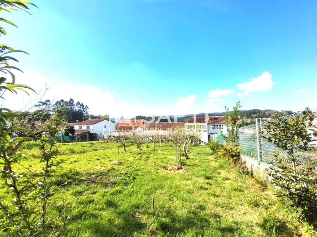 4 slaapkamer Villa te koop in Santiago de Compostela met garage - € 330.000 (Ref: 9481111)