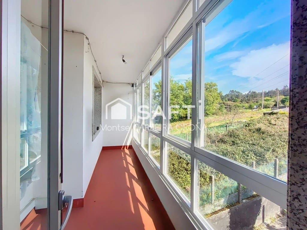 4 slaapkamer Villa te koop in Santiago de Compostela met garage - € 330.000 (Ref: 9481111)