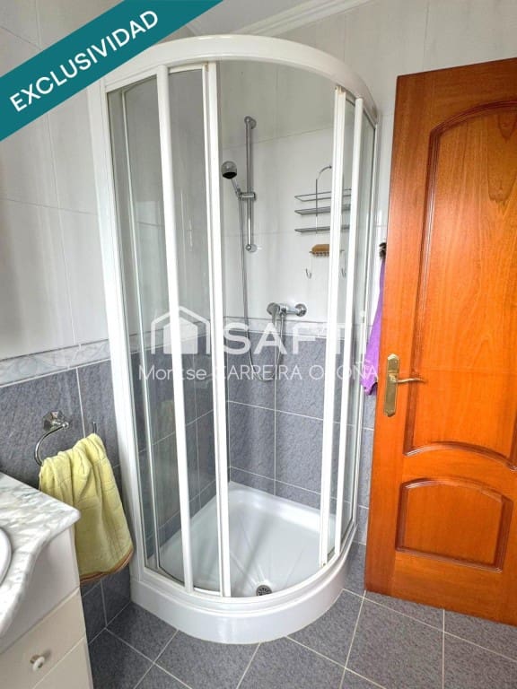 4 bedroom Villa for sale in Santiago de Compostela - € 320,000 (Ref: 9481114)