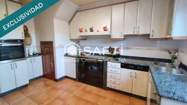 4 soveværelse Villa til salg i Santiago de Compostela - € 320.000 (Ref: 9481114)