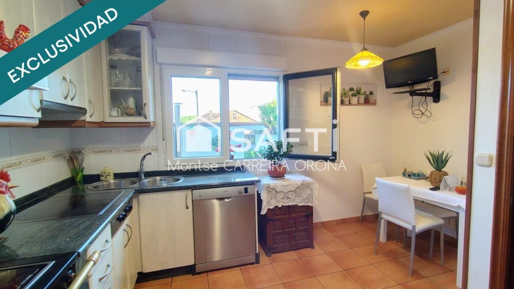 4 bedroom Villa for sale in Santiago de Compostela - € 320,000 (Ref: 9481114)