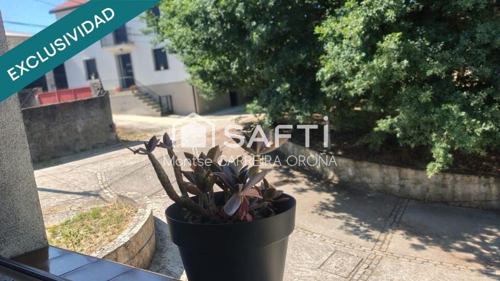 4 bedroom Villa for sale in Santiago de Compostela - € 320,000 (Ref: 9481114)