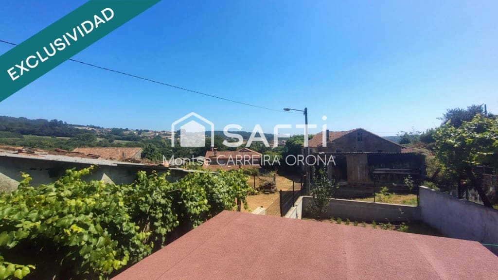 4 bedroom Villa for sale in Santiago de Compostela - € 320,000 (Ref: 9481114)