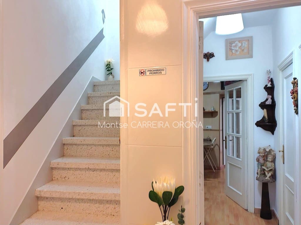 Kantoor te koop in Santiago de Compostela - € 400.000 (Ref: 9481116)