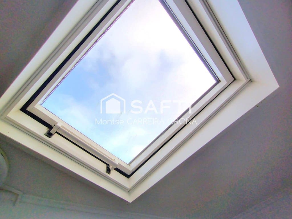 Kantoor te koop in Santiago de Compostela - € 400.000 (Ref: 9481116)