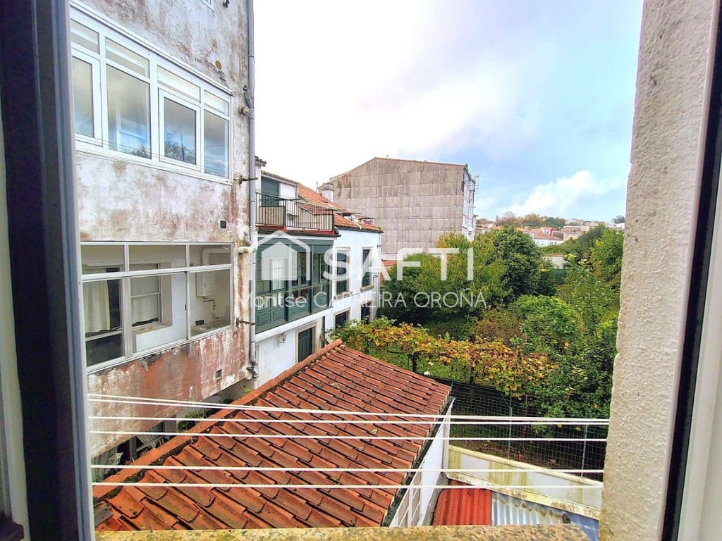 Kantoor te koop in Santiago de Compostela - € 400.000 (Ref: 9481116)