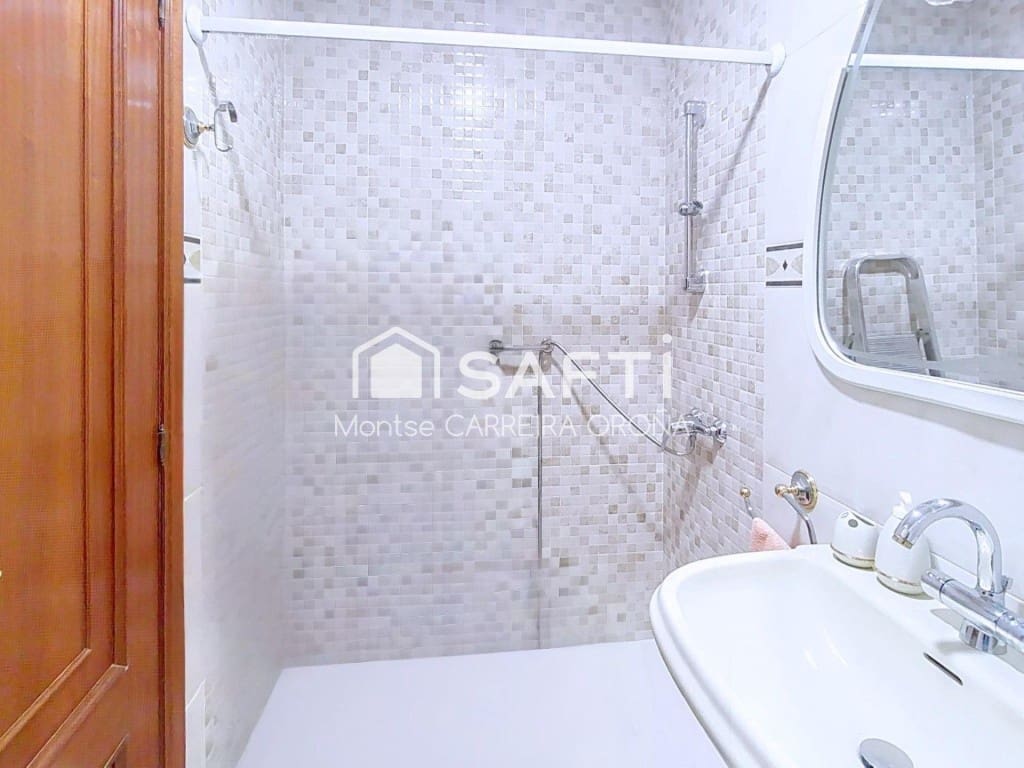 3 Zimmer Apartment zu vermieten in Santiago de Compostela - 800 € (Ref: 9481117)