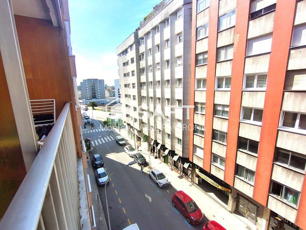 3 Zimmer Apartment zu vermieten in Santiago de Compostela - 800 € (Ref: 9481117)