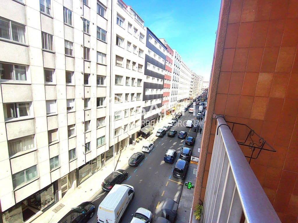 3 Zimmer Apartment zu vermieten in Santiago de Compostela - 800 € (Ref: 9481117)